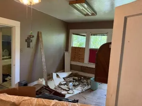 Bedroom - 1003 N 5th St, Monroe, LA 71201 photo 2 of 4