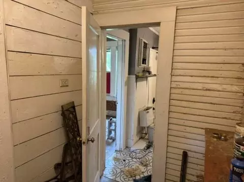 Entry Way - 1003 N 5th St, Monroe, LA 71201 photo 1 of 4