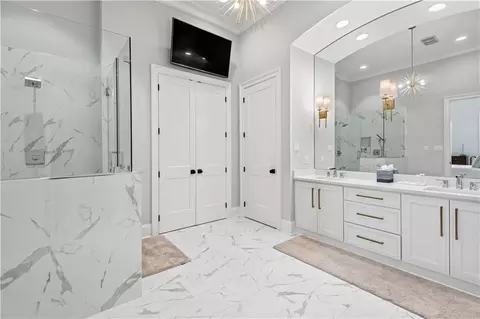 Bath - 514 S Caleb Dr, Slidell, LA 70461 photo 2 of 6