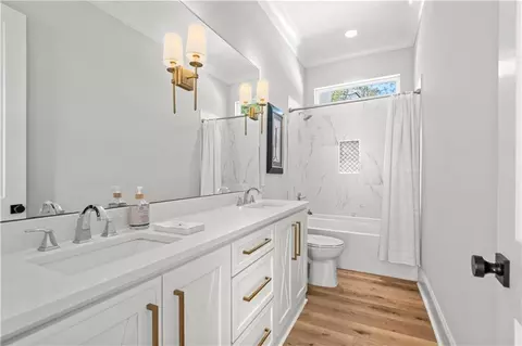 Bath - 514 S Caleb Dr, Slidell, LA 70461 photo 6 of 6