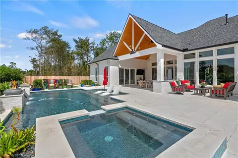 Exterior - 514 S Caleb Dr, Slidell, LA 70461 photo 3 of 12