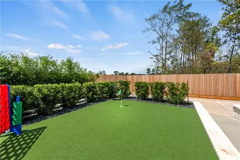 Exterior - 514 S Caleb Dr, Slidell, LA 70461 photo 6 of 12