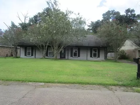 131 Oakwood Dr, Denham Springs, LA 70726