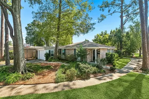 247 Bendler Dr, River Ridge, LA 70123