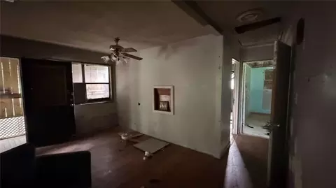 Living - 14593 Springfield Rd, Walker, LA 70785 photo 1 of 2