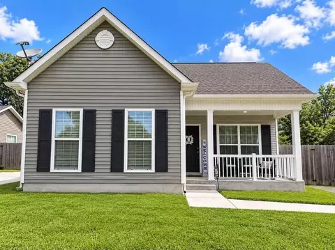 2740 Village Ct, Marrero, LA 70072