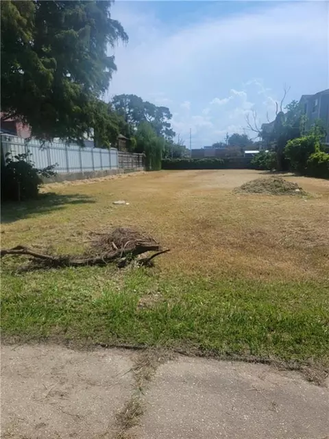 108 Poplar St, Metairie, LA 70005
