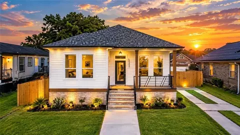 4948 Congress Dr, New Orleans, LA 70126