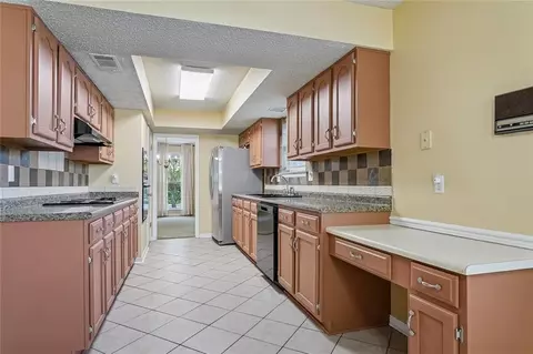 Kitchen - 4029 Platt St, Kenner, LA 70065 photo 1 of 2