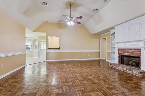 Living - 4029 Platt St, Kenner, LA 70065 photo 3 of 4