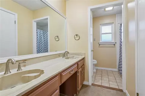 Bath - 4029 Platt St, Kenner, LA 70065 photo 1 of 2