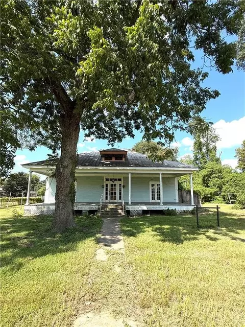210 S Louisiana Ave, Bunkie, LA 71322