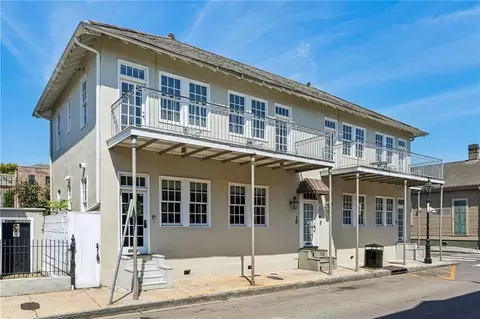 735-741 Dauphine St, New Orleans, LA 70116