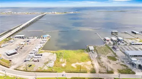 1699 Louisiana Hwy, Grand Isle, LA 70358