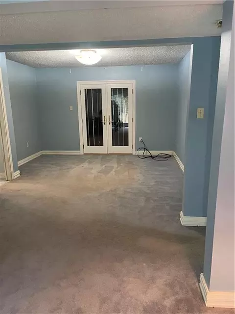 Living - 71091 Dee Ln, Covington, LA 70433 photo 3 of 3