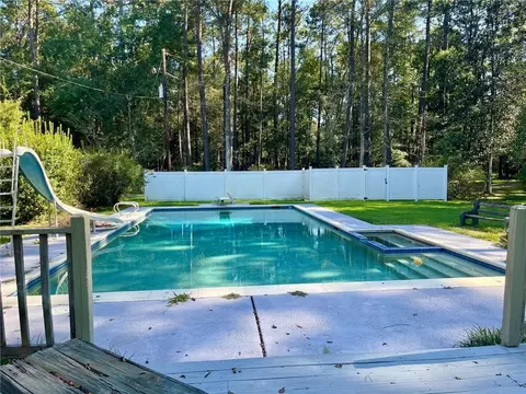 Exterior - 71091 Dee Ln, Covington, LA 70433 photo 2 of 4