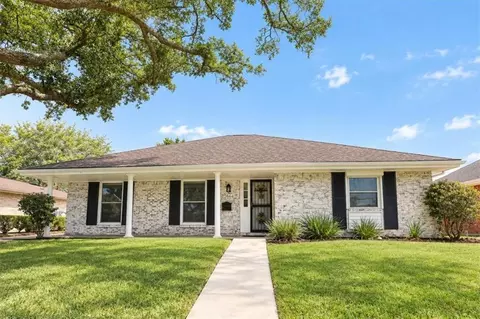 2664 Danbury Dr, New Orleans, LA 70131