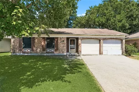 5701 Ruth St, Metairie, LA 70003