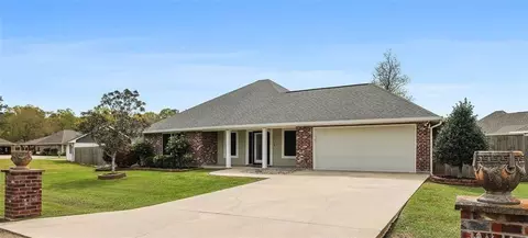 11497 Autumn Brook Dr, Ponchatoula, LA 70454