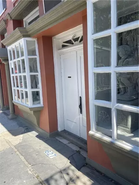 627 Ursuline St #11, New Orleans, LA 70116