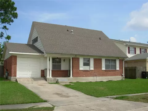13043 Deauville Ct, New Orleans, LA 70129