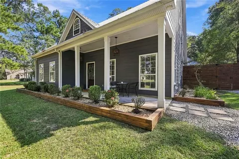 39310 Esterbrook Acres Dr, Ponchatoula, LA 70454