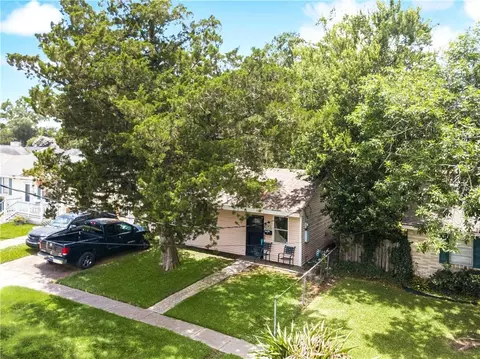 746 Randolph Ave, Harahan, LA 70123
