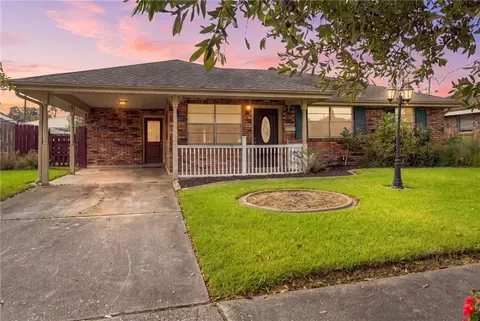 1032 Michael St, Marrero, LA 70072