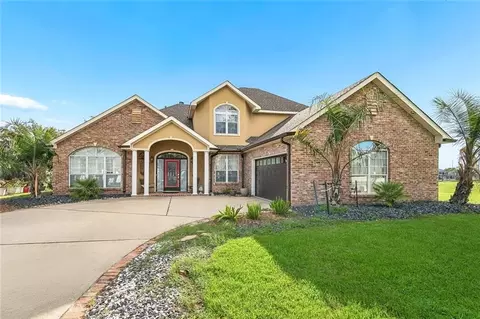 1153 Clipper Dr, Slidell, LA 70458 photo 1