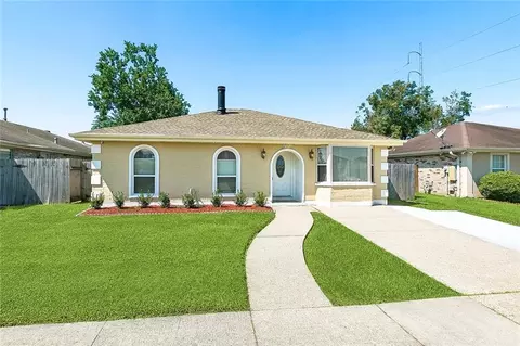 4956 Meadow Bank St, New Orleans, LA 70128