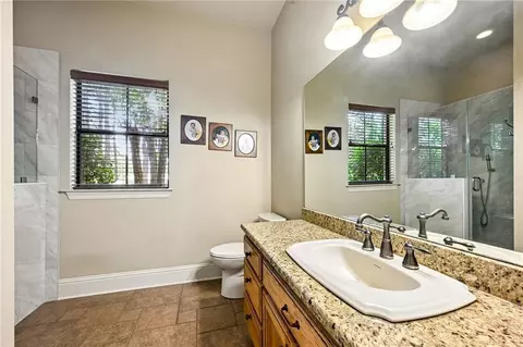 Bath - 402 Highland Crest Dr, Covington, LA 70435 photo 4 of 5