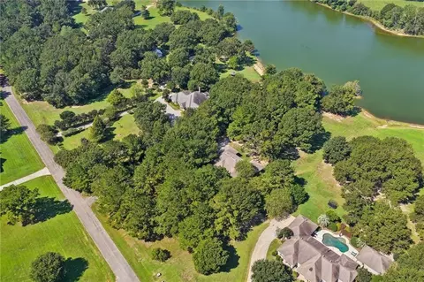 View/Area - 402 Highland Crest Dr, Covington, LA 70435 photo 5 of 6