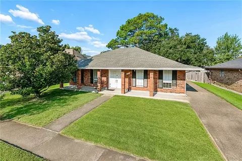 4225 Beaujolais Dr, Kenner, LA 70065