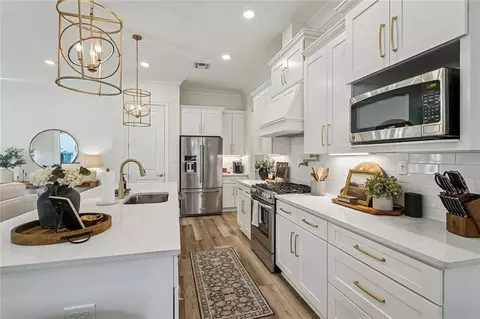 Kitchen - 72425 Homestead St, Covington, LA 70435 photo 1 of 2