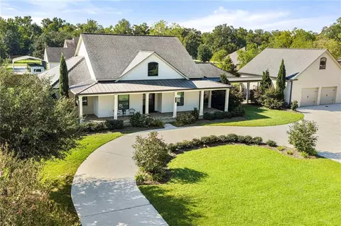 2544 Fawnwood Rd, Marrero, LA 70072