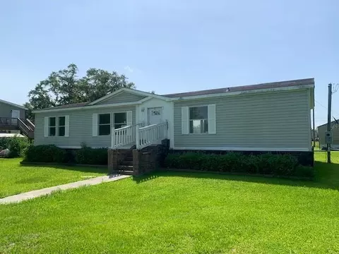 153 Langston Ln, Port Sulphur, LA 70083