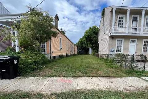 1342 Kerlerec St, New Orleans, LA 70116