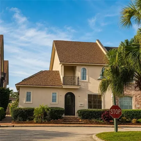 2120 Hyde Park Ave, Harvey, LA 70058