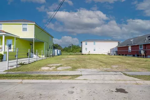 2342 Forstall St, New Orleans, LA 70117