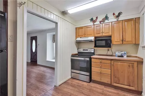 Kitchen - 425 Evergreen Dr, Slidell, LA 70460 photo 1 of 4