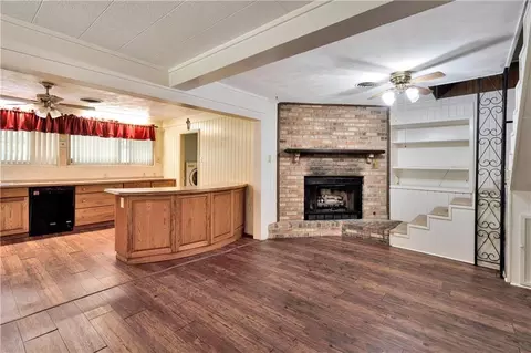 Living - 425 Evergreen Dr, Slidell, LA 70460 photo 5 of 5