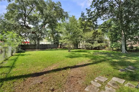 Exterior - 425 Evergreen Dr, Slidell, LA 70460 photo 4 of 5