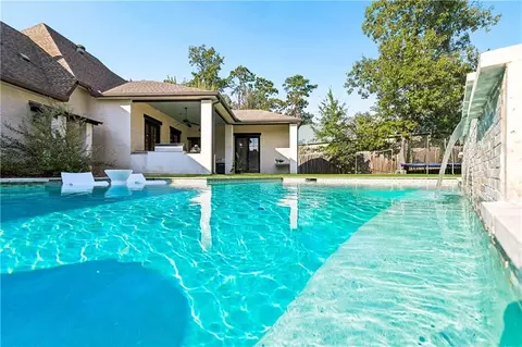 Exterior - 8 Mark Smith Dr, Mandeville, LA 70448 photo 7 of 7