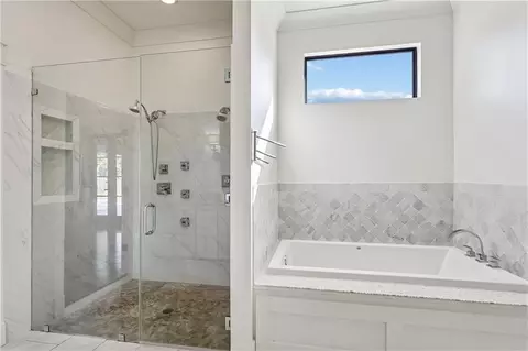 Bath - 8 Mark Smith Dr, Mandeville, LA 70448 photo 2 of 6