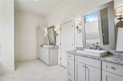 Bath - 8 Mark Smith Dr, Mandeville, LA 70448 photo 1 of 6