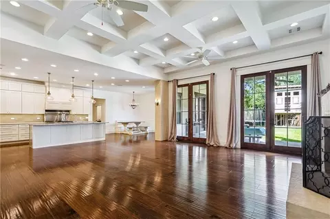 Living - 8 Mark Smith Dr, Mandeville, LA 70448 photo 3 of 3
