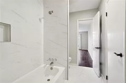 Bath - 157 Kimberly Dr, Mandeville, LA 70448 photo 6 of 6