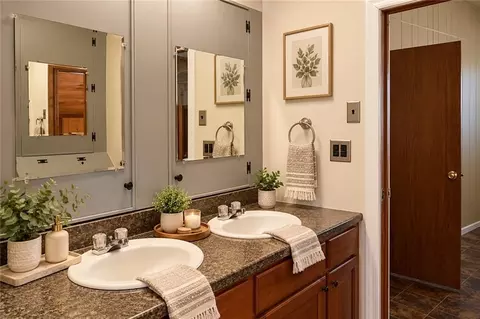 Bath - 108 Faciane Ln, Slidell, LA 70460 photo 2 of 2