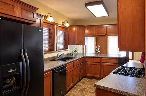 Kitchen - 108 Faciane Ln, Slidell, LA 70460 photo 3 of 4
