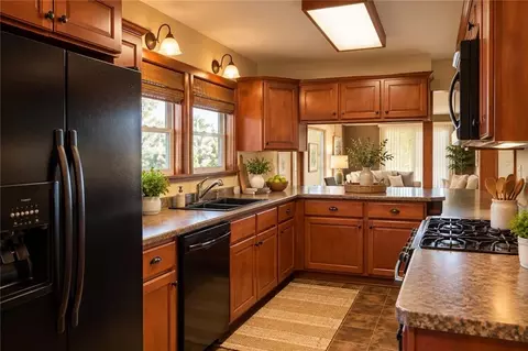 Kitchen - 108 Faciane Ln, Slidell, LA 70460 photo 4 of 4
